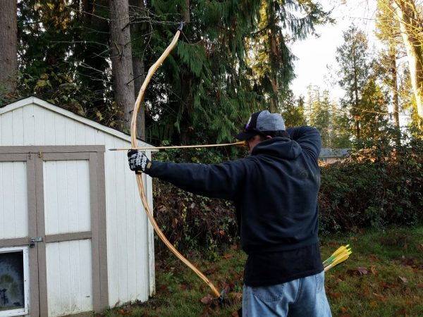 Sean Shooting Yew Hunting Bow